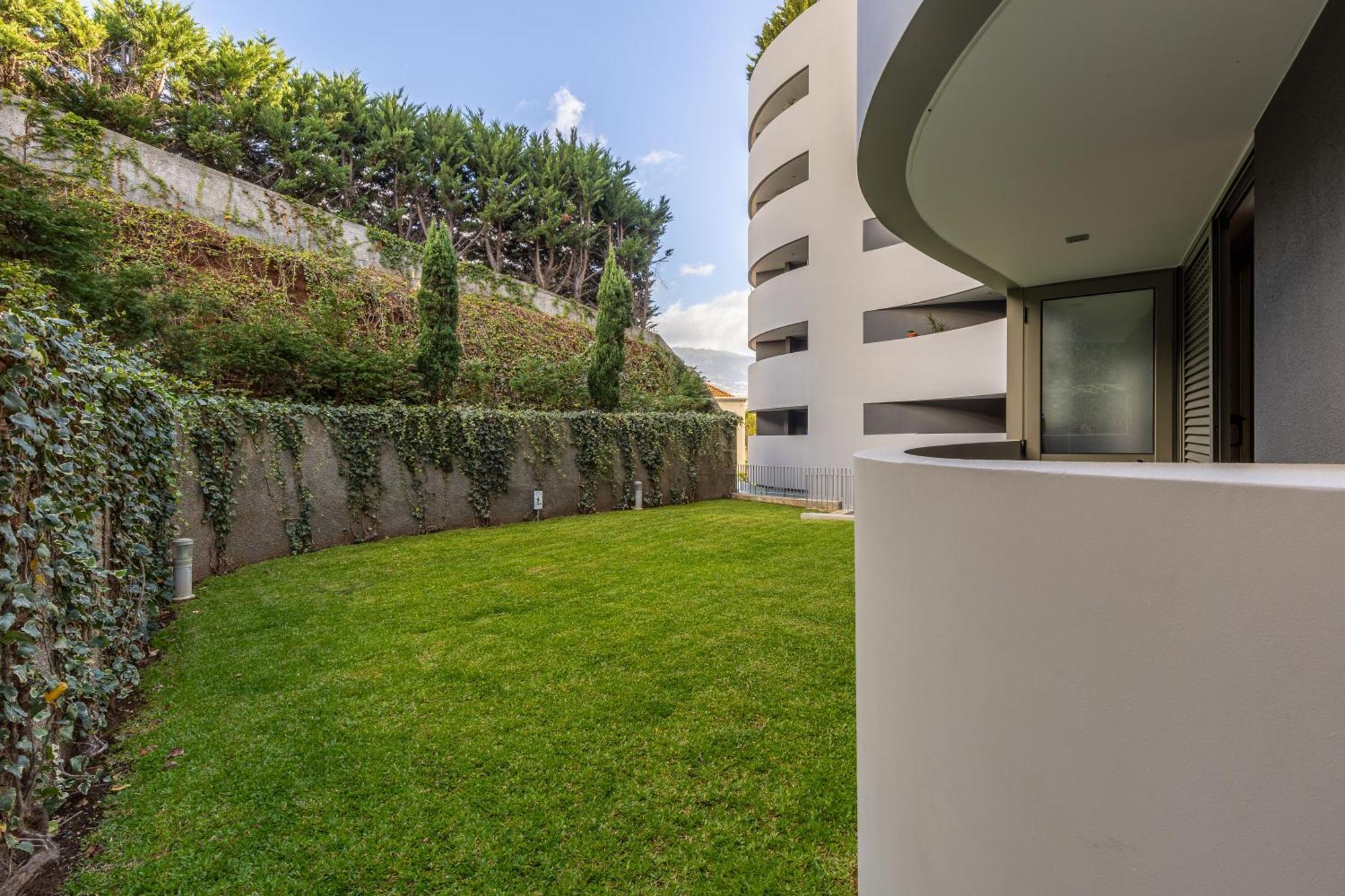 Kaizen & Pool Apartment Funchal (Madeira)
